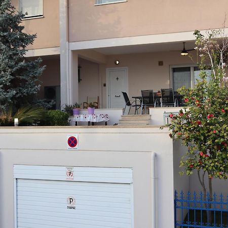 Lovely Studio With Beautiful Garden Kavala Exterior photo